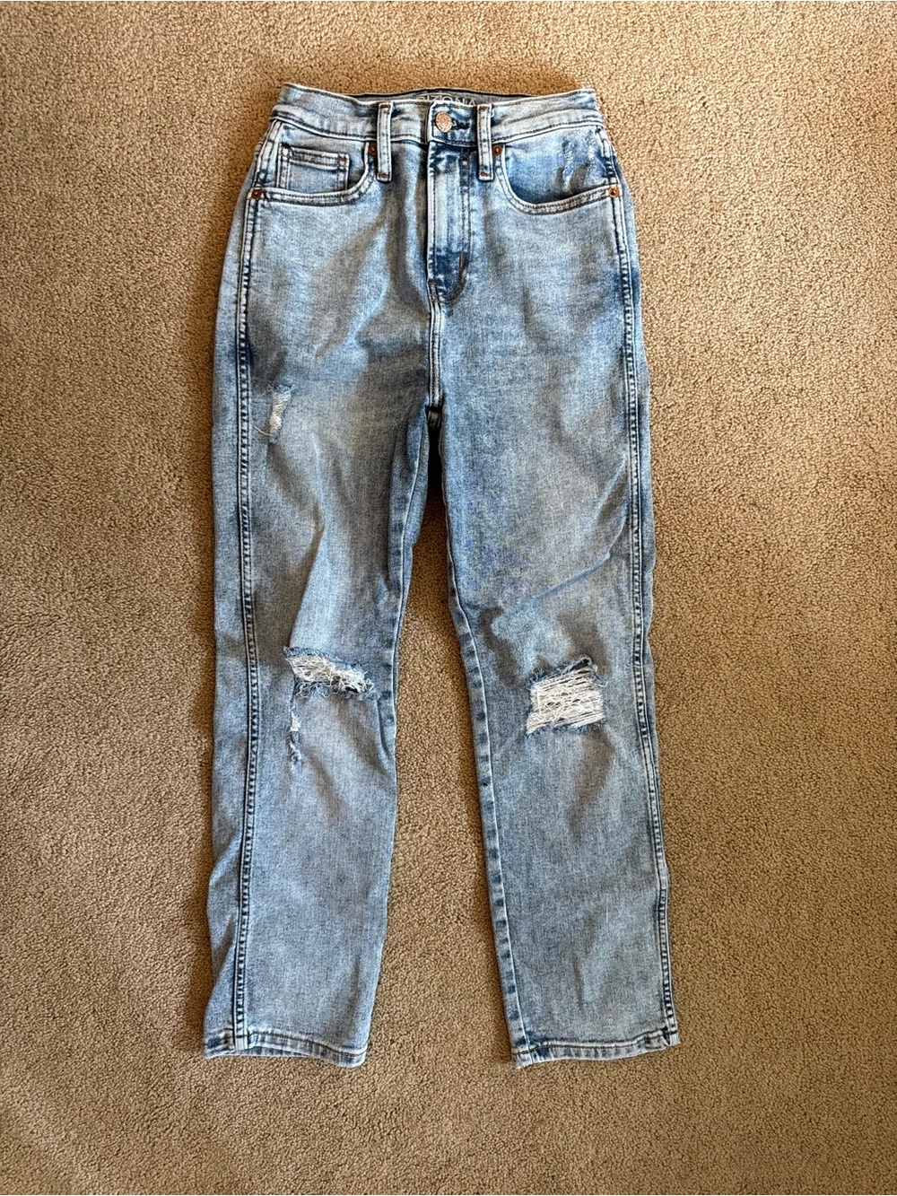 Women’s Light Blue Distressed Jeans